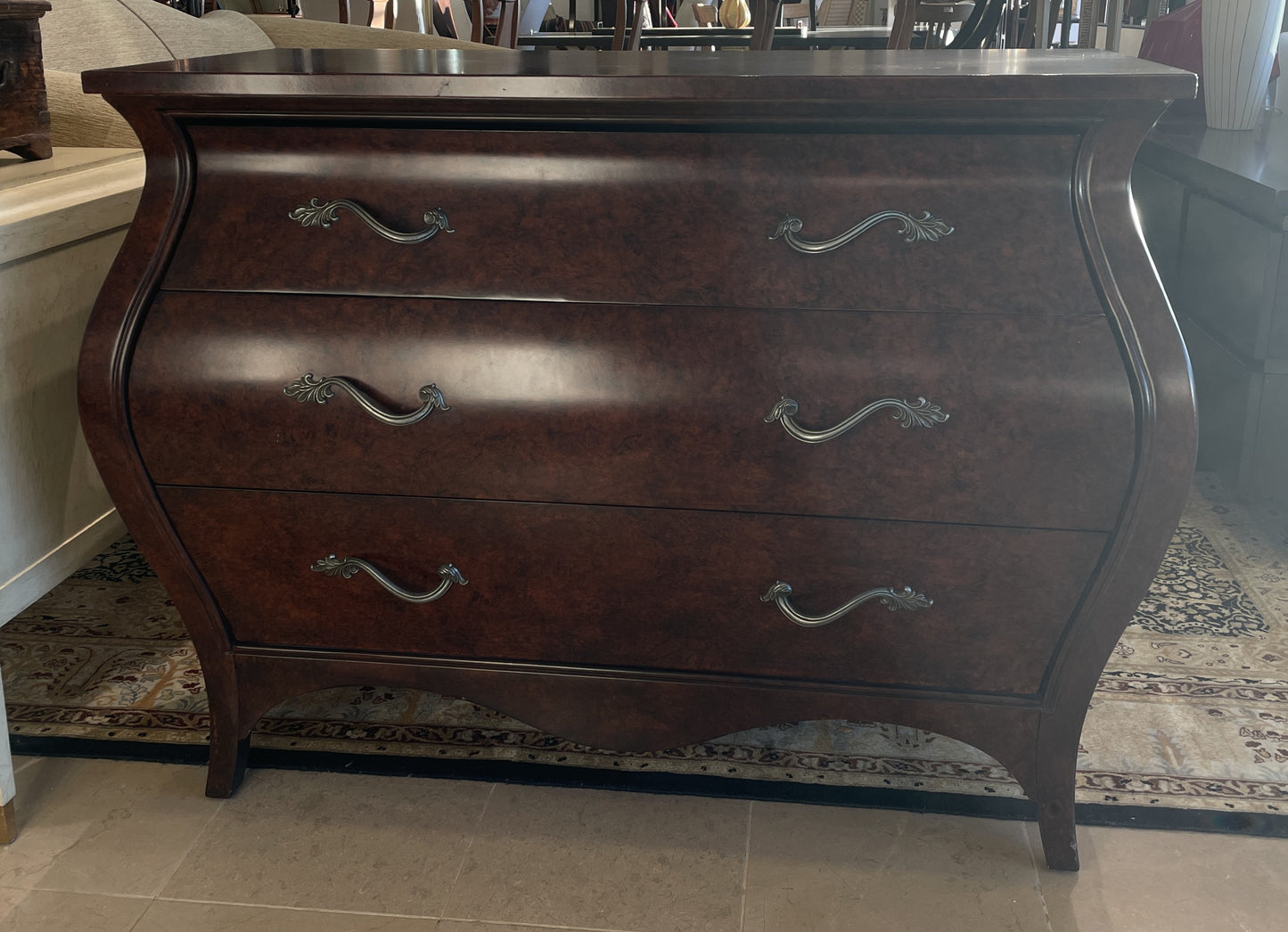 Ethan Allen Burled Bombe Chest (0I600D)
