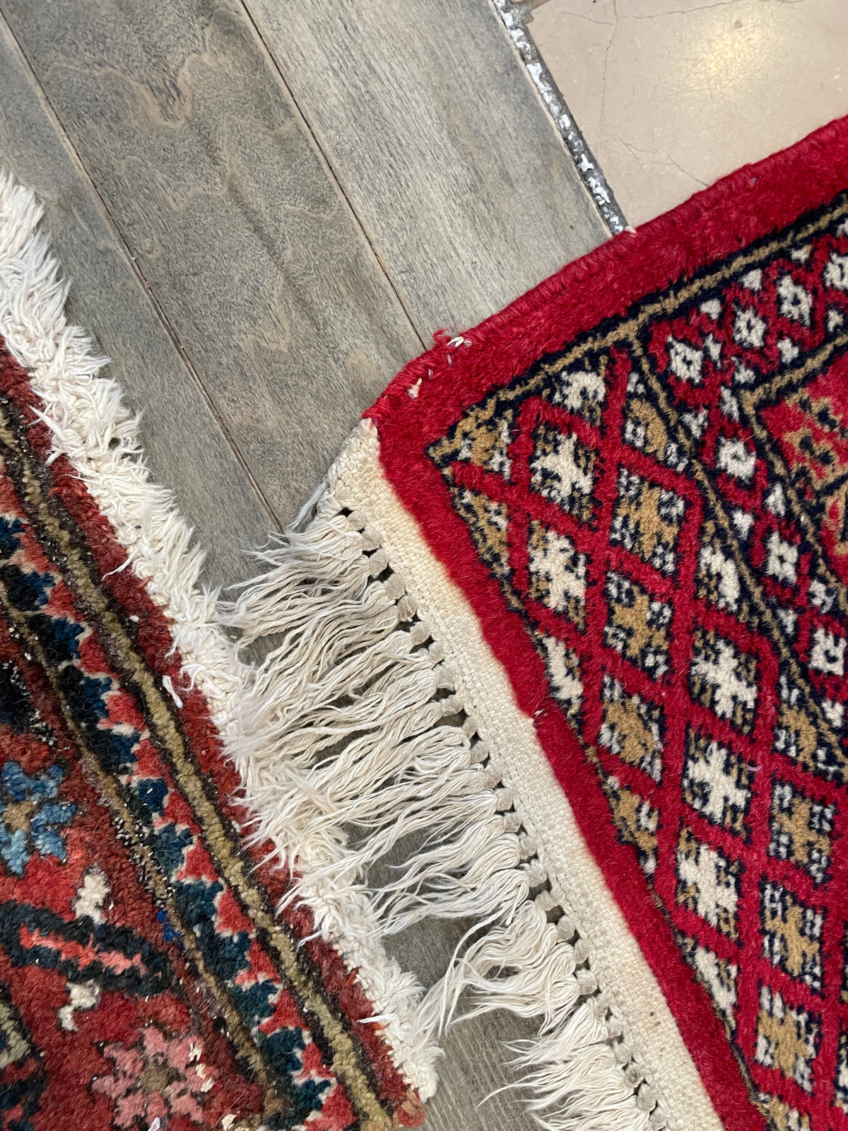 Hand Knotted Bokhara Runner in Red (11'3x3'1) (0PO002)