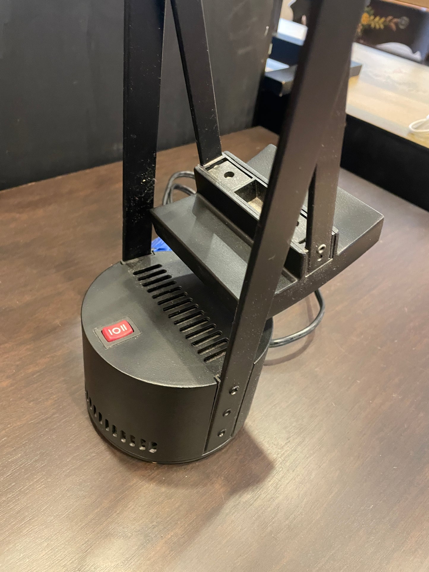 Artemide Tizio Desk Lamp, Design Within Reach (Two available) (0HV00E)