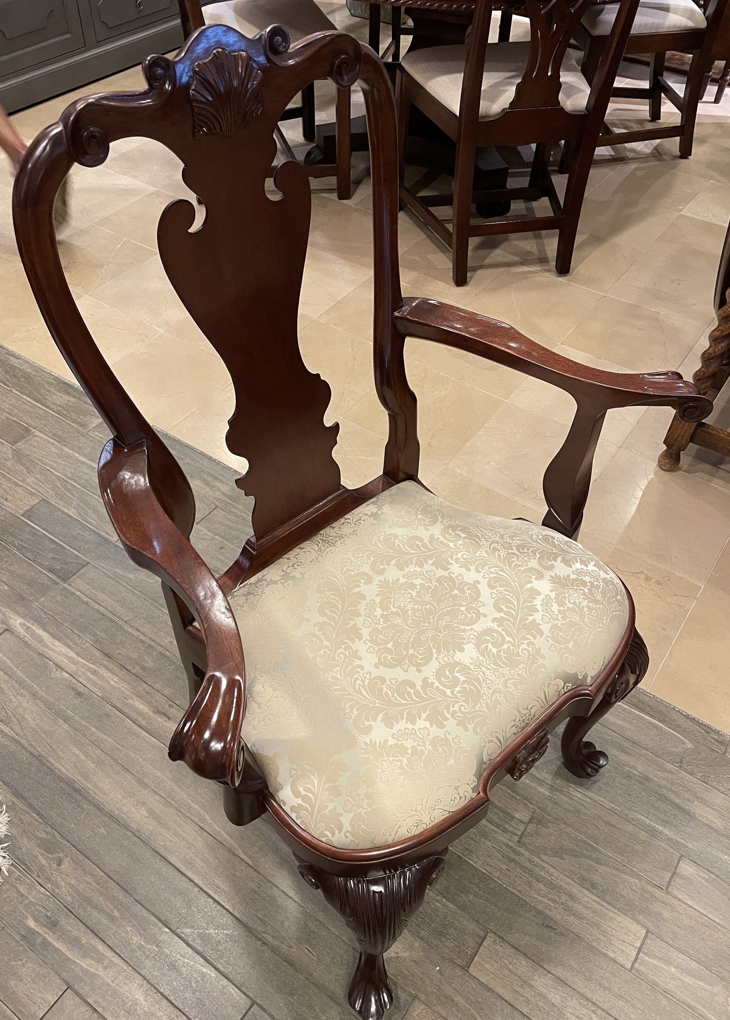 Stickley Williamsburg Arm Chair (0DW00H)