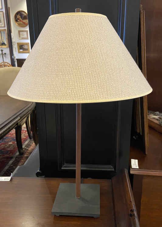 Lamp with Square Base (C8BTCD)