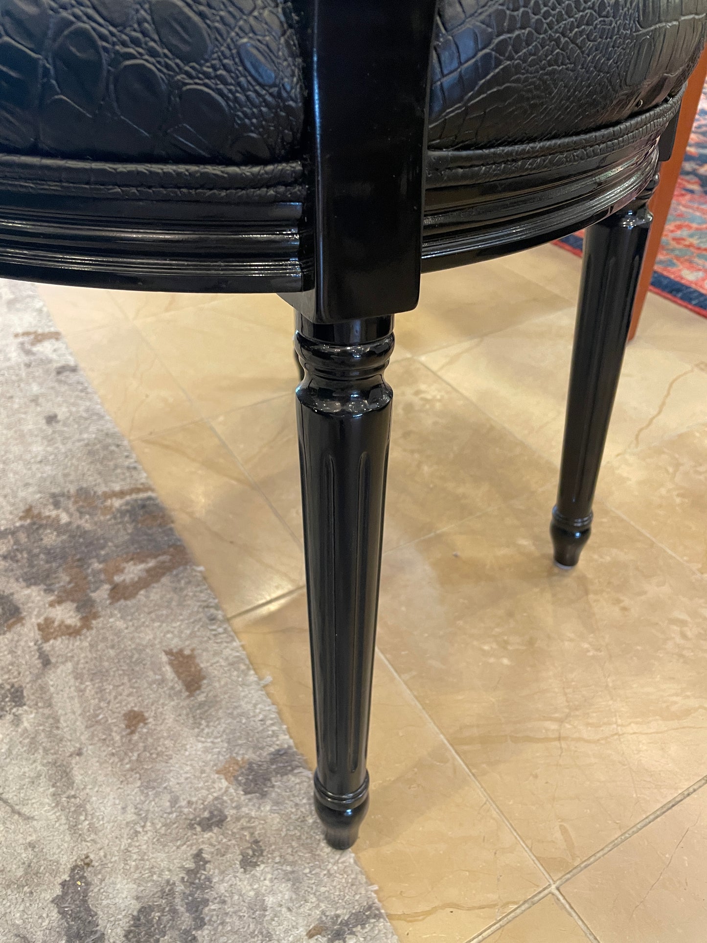 Custom Arm Chair with Gold Accents (0E7009)