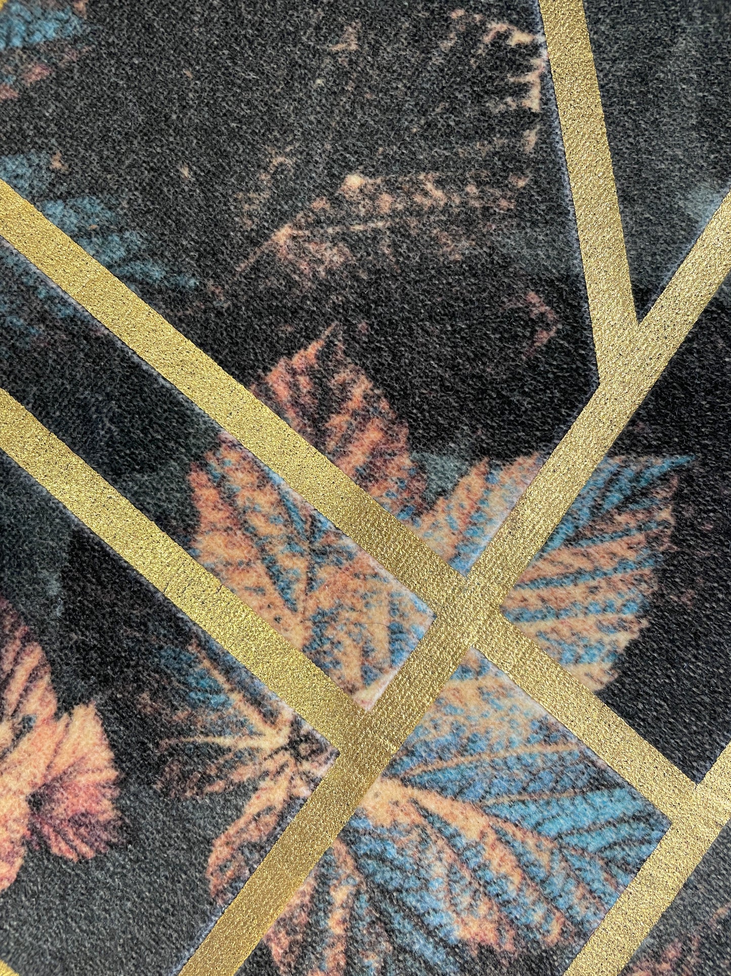 Custom Arm Chair with Geometric Pattern (0E7009)