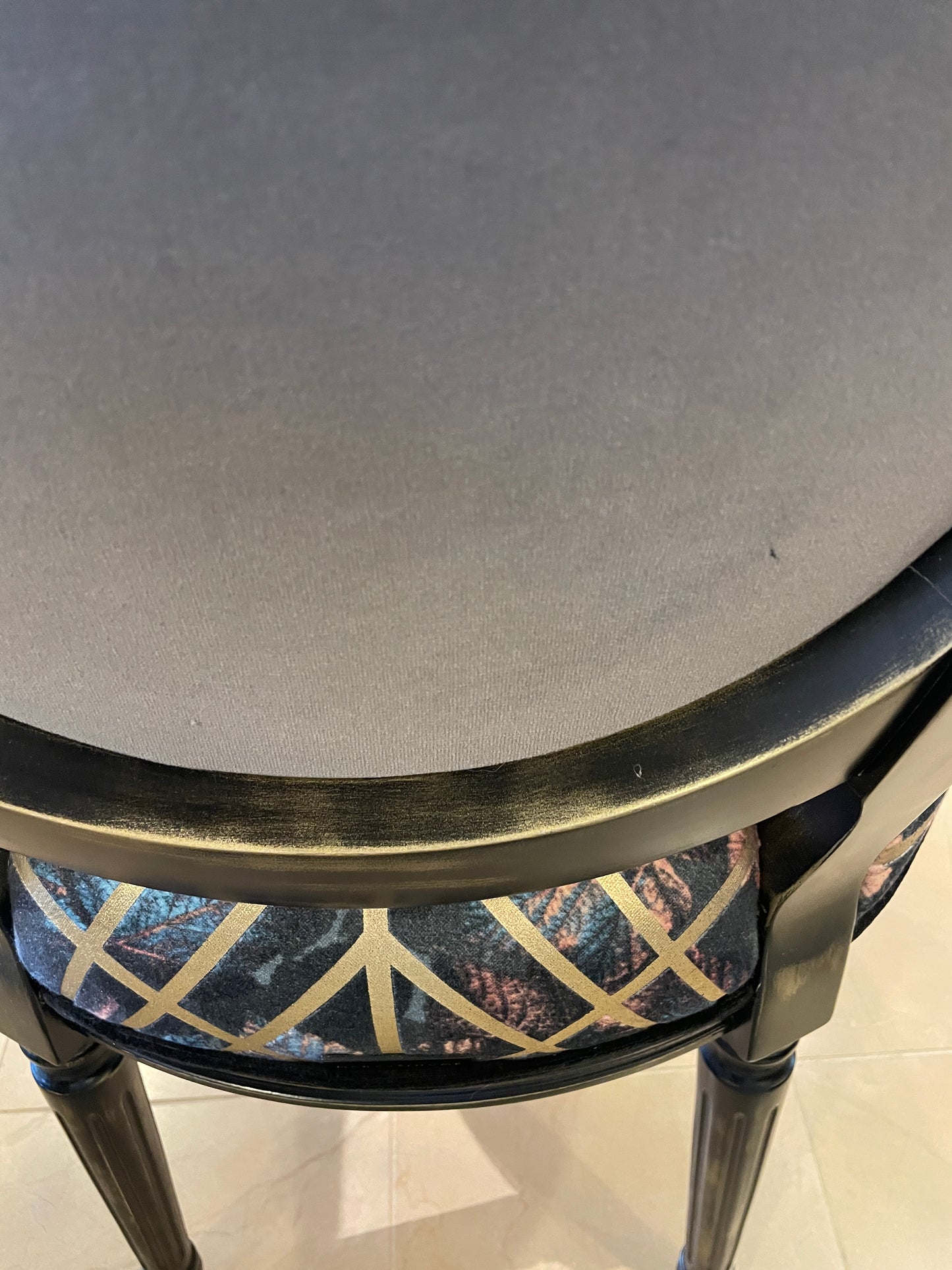 Custom Arm Chair with Geometric Pattern (0E7009)