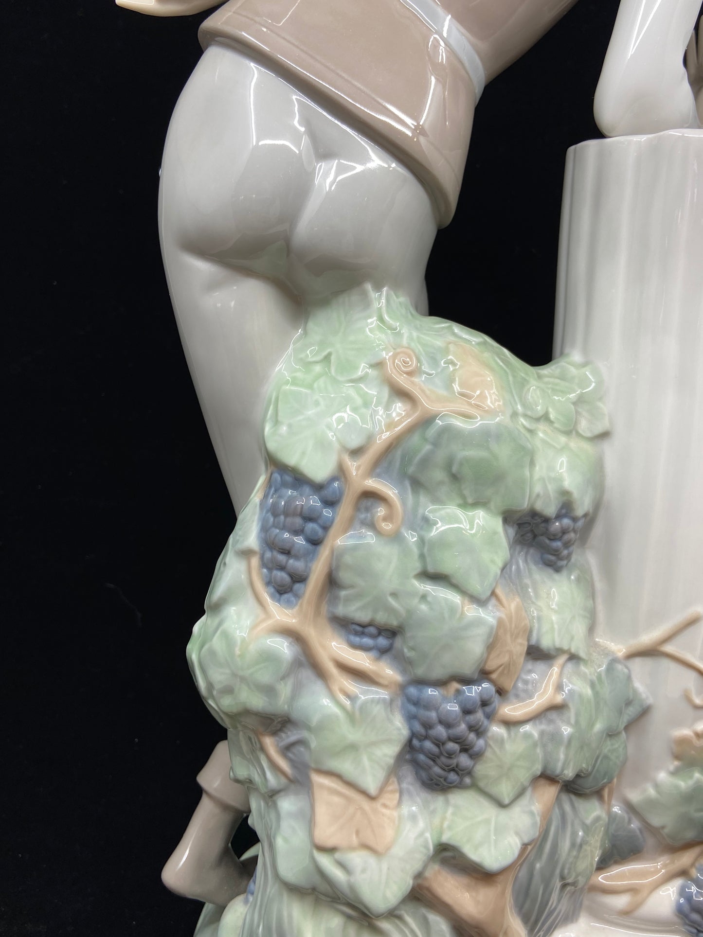 Lladro #4750 Romeo and Juliet (KDS7DY)