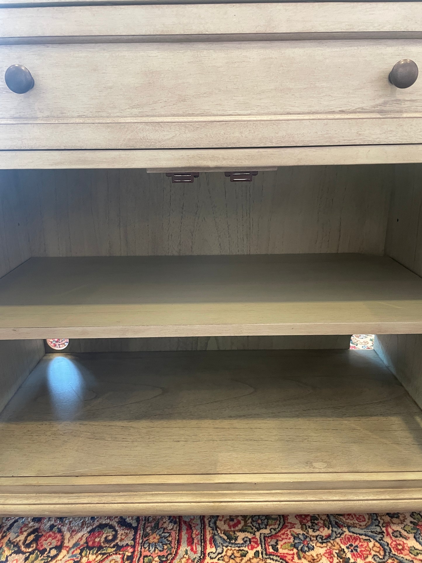 Pottery Barn Farmhouse Sideboard/Media Cabinet (0E700G)