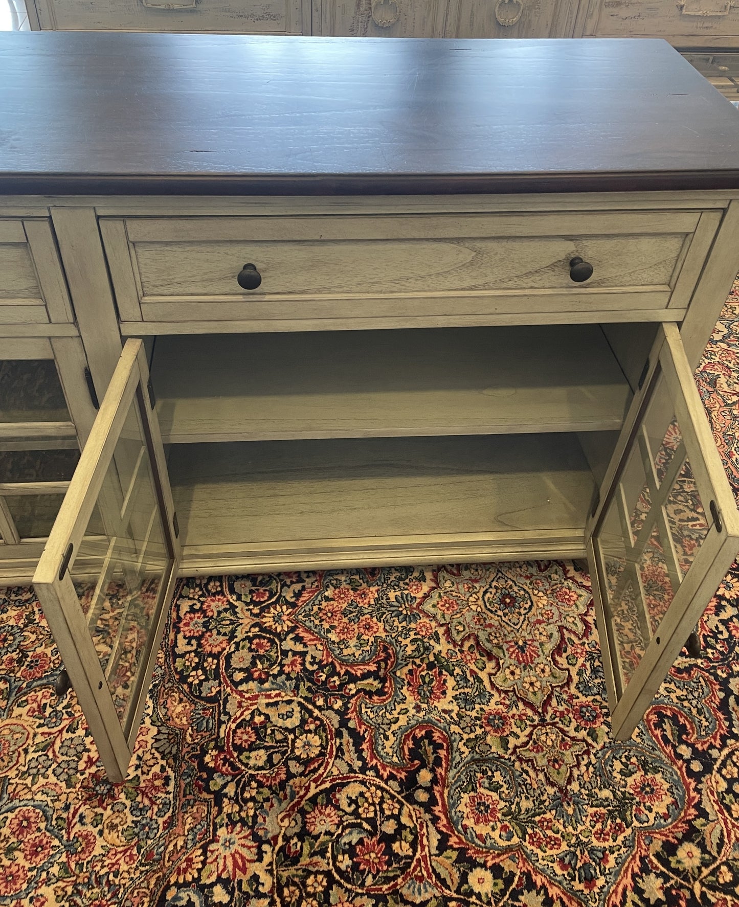 Pottery Barn Farmhouse Sideboard/Media Cabinet (0E700G)