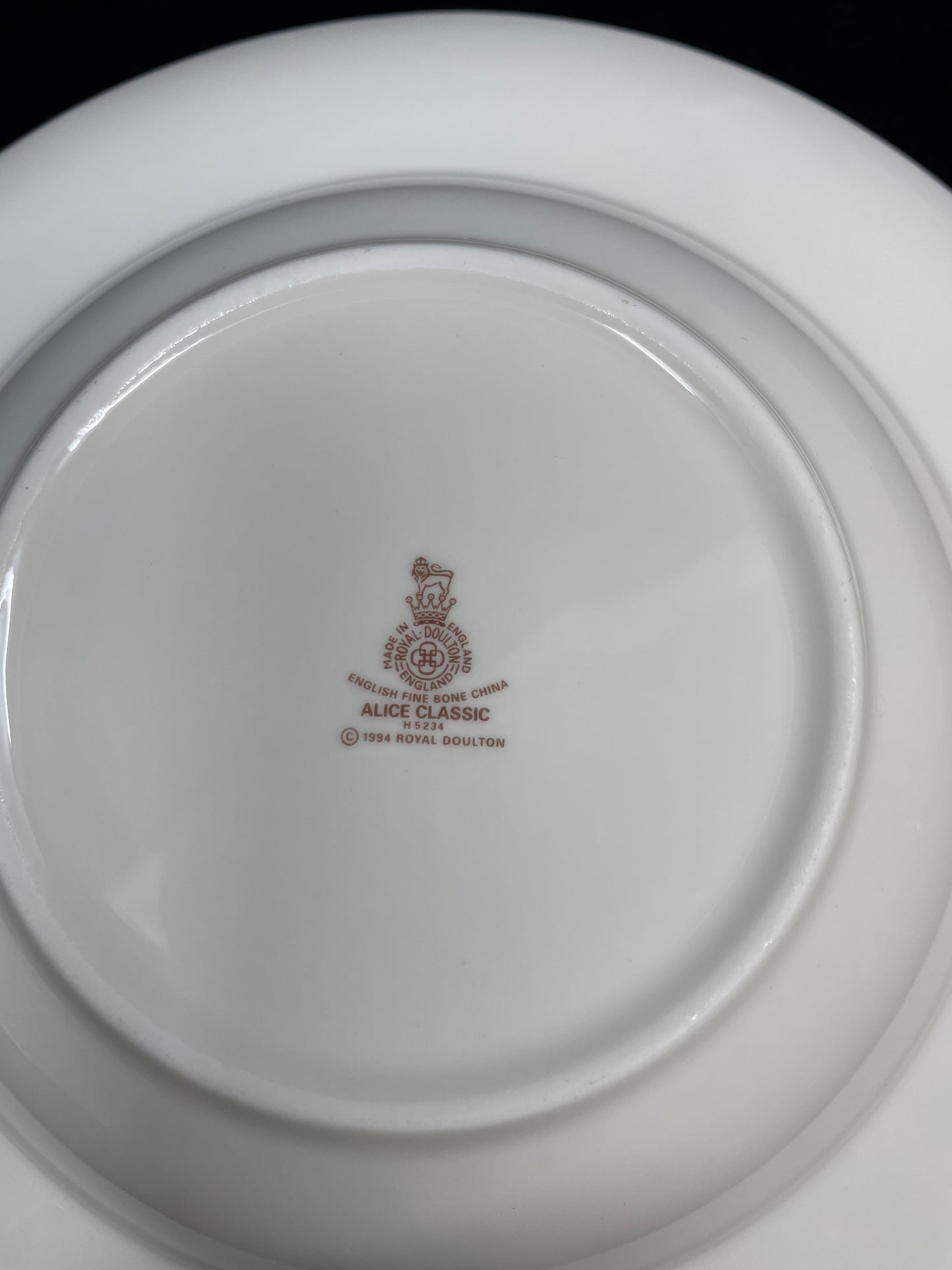Royal Doulton "Alice" Soup Bowl (Thirty-Six available) (0HP01D)