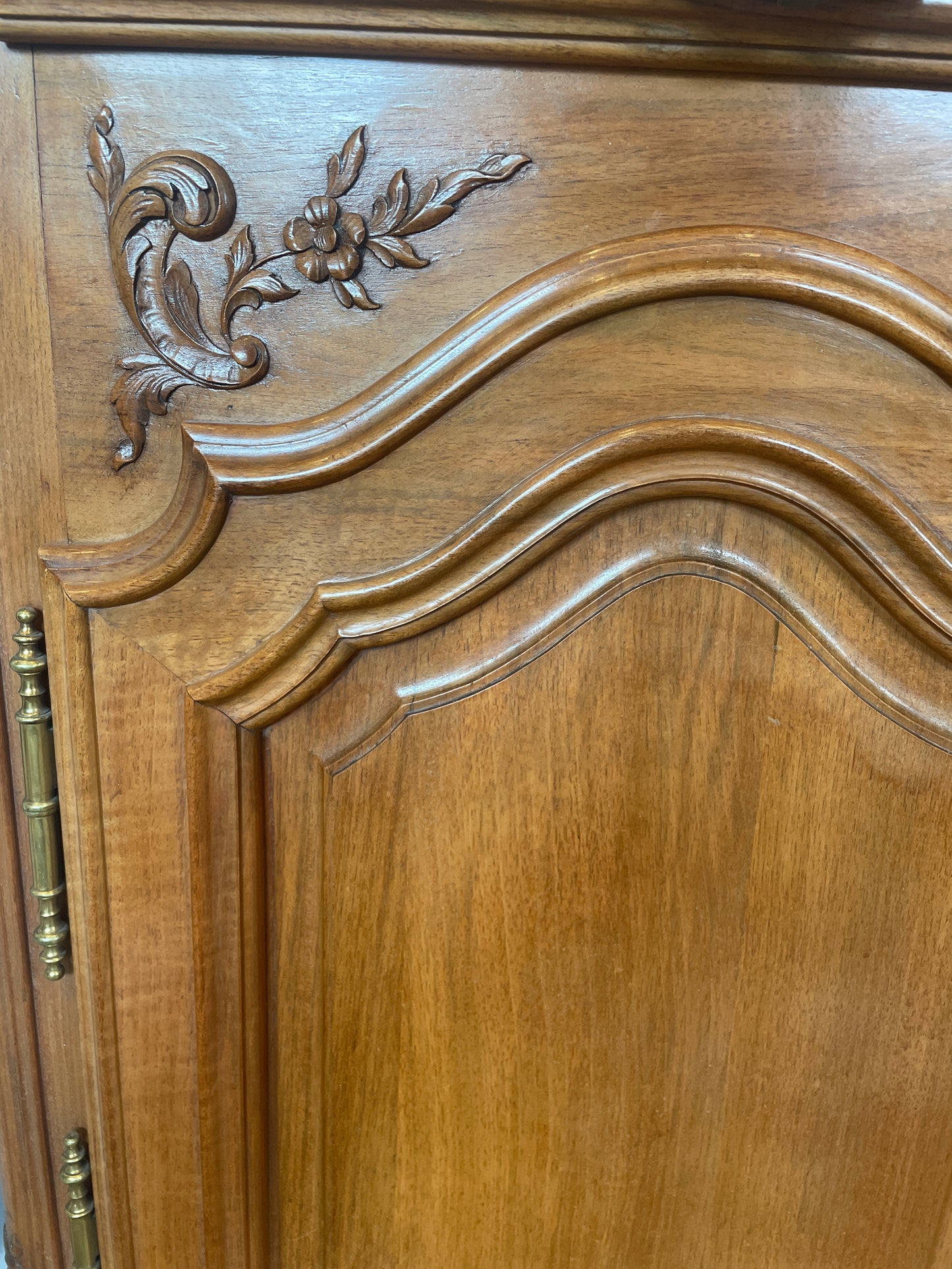 French Provincial Buffet/Server (0D9003)