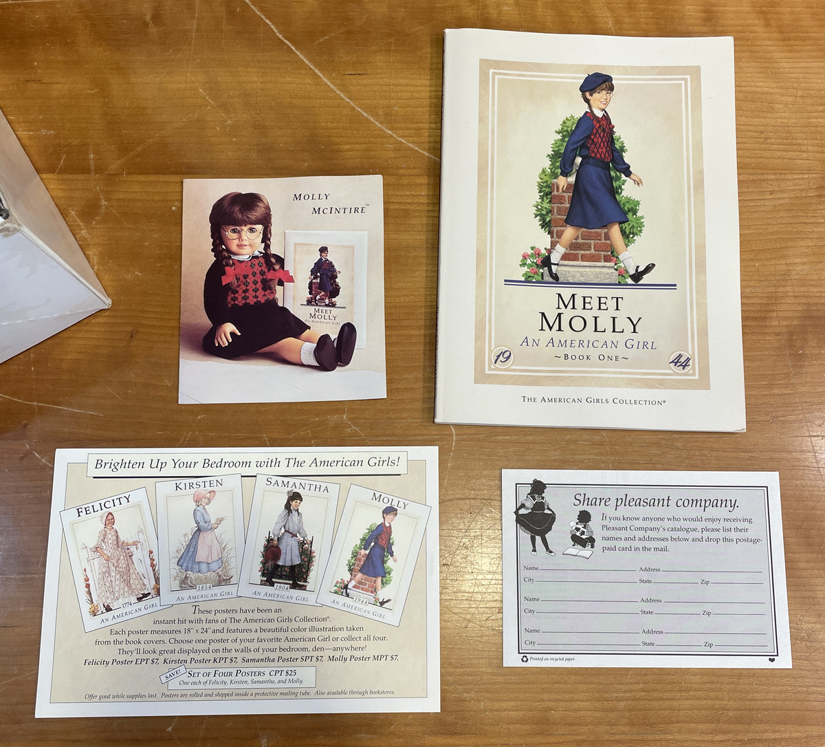 American Girl Doll Molly, Missing Hat and Bag, VINTAGE (0OR00P)