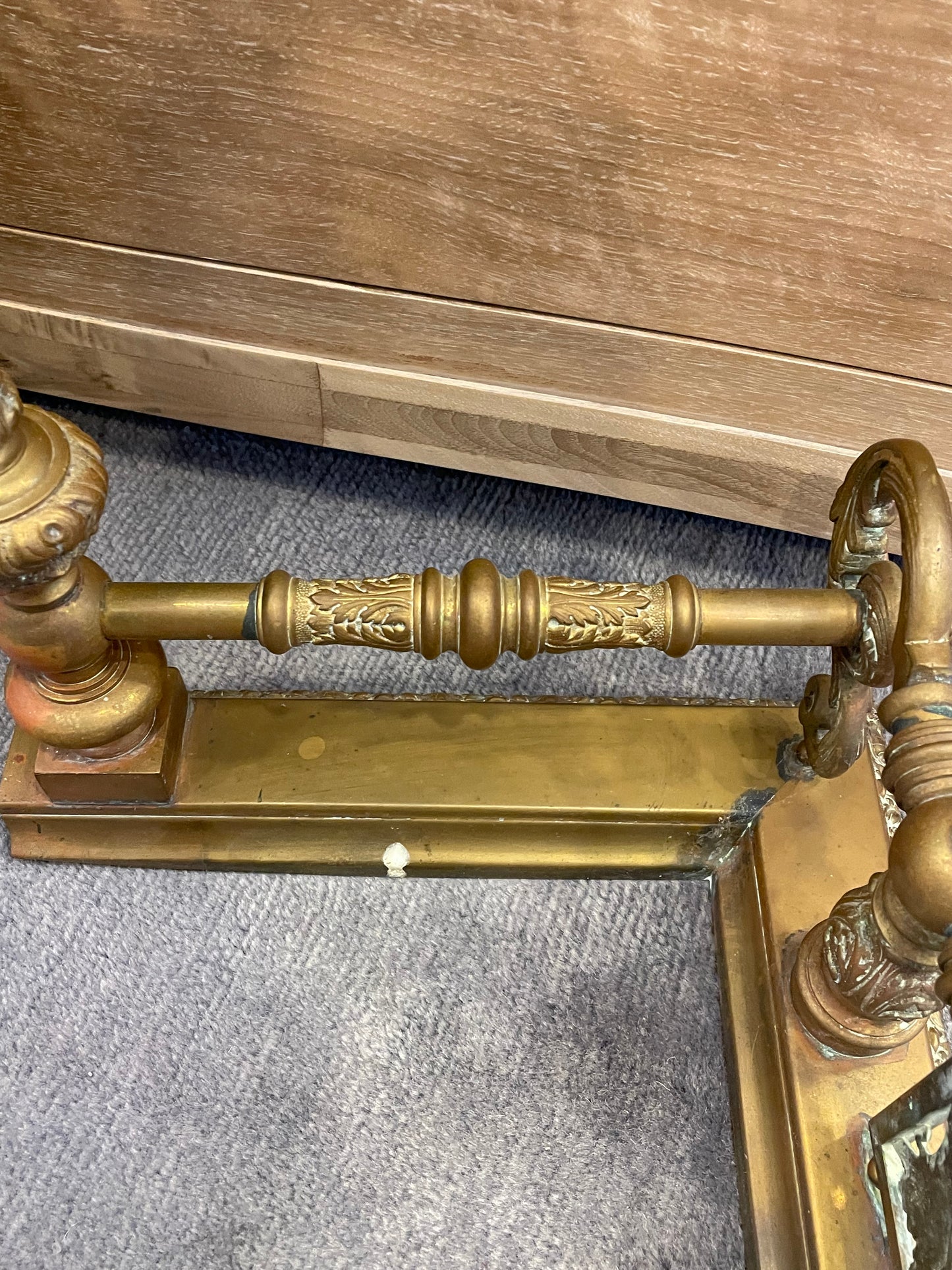 French Brass Fireplace Bumper AS IS (00Y004)