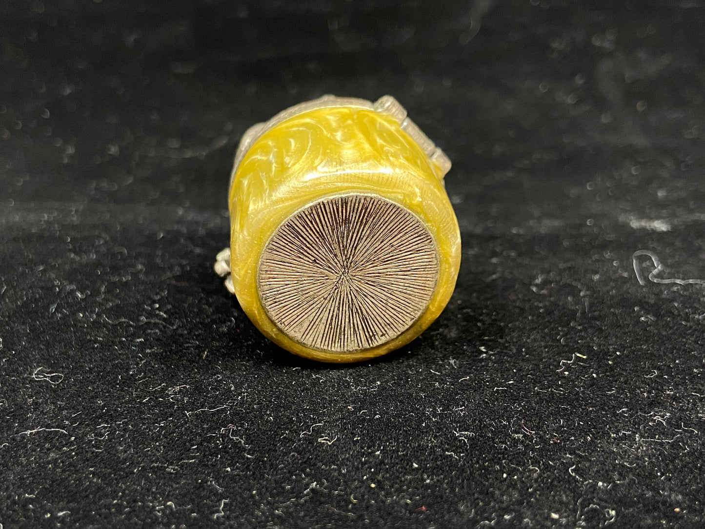 RJ Graziano Yellow Flower Bow Trinket/Pill Box (Y8TATX)