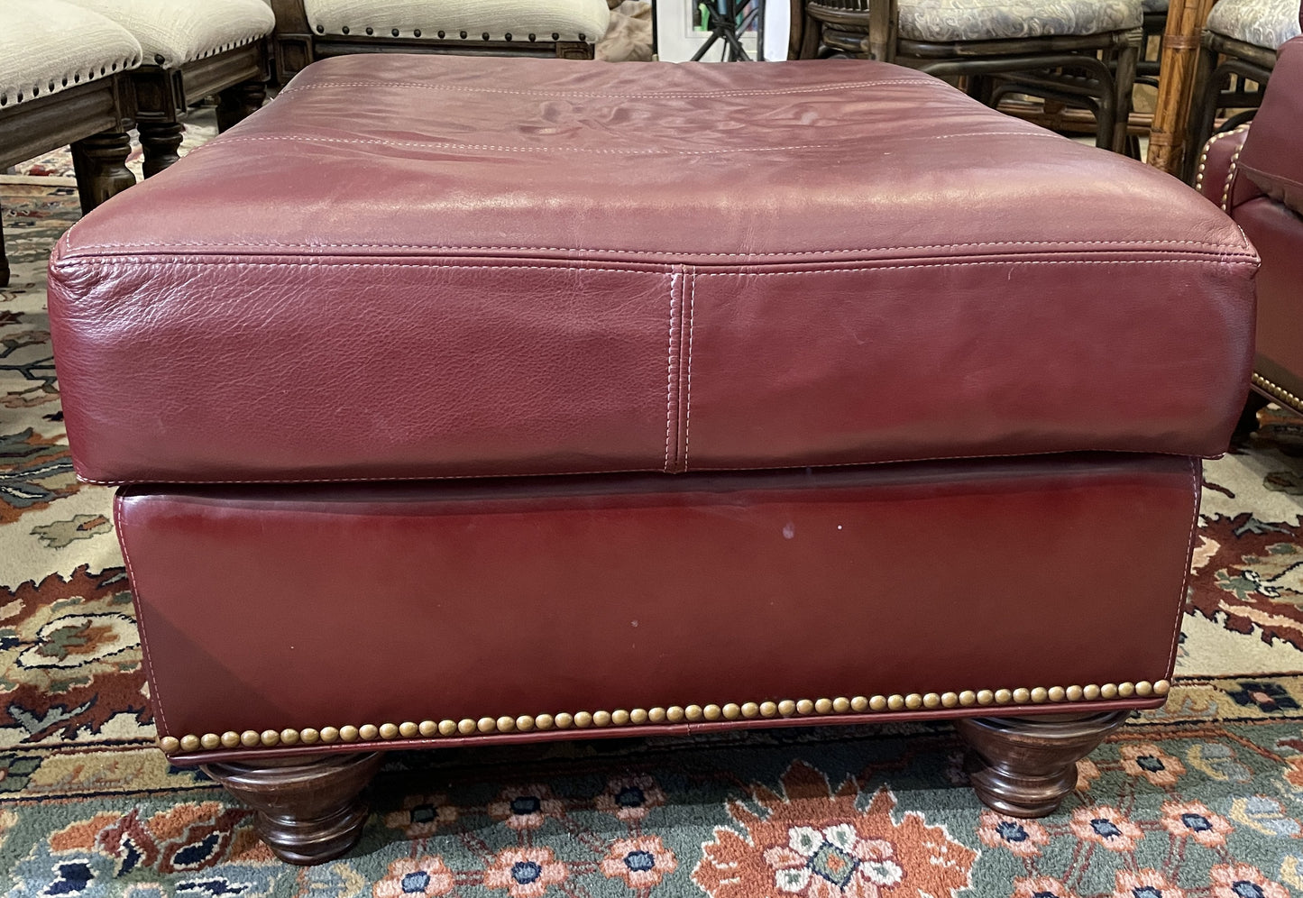 Leather Arm Chair and Ottoman, Burgundy (0M7008)