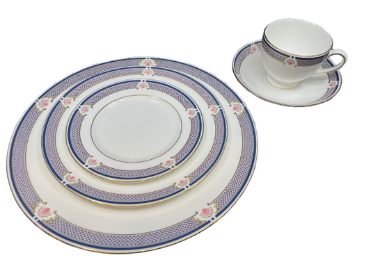 Wedgwood Waverly China Service for 12 (0D9004)