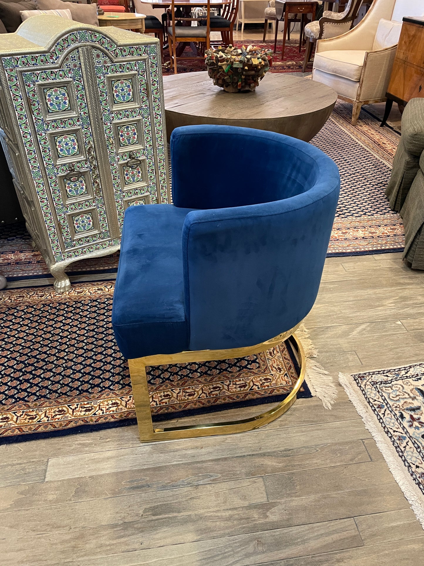 Blue Velvet and Chrome Chairs (Set of Four) (0EK002)