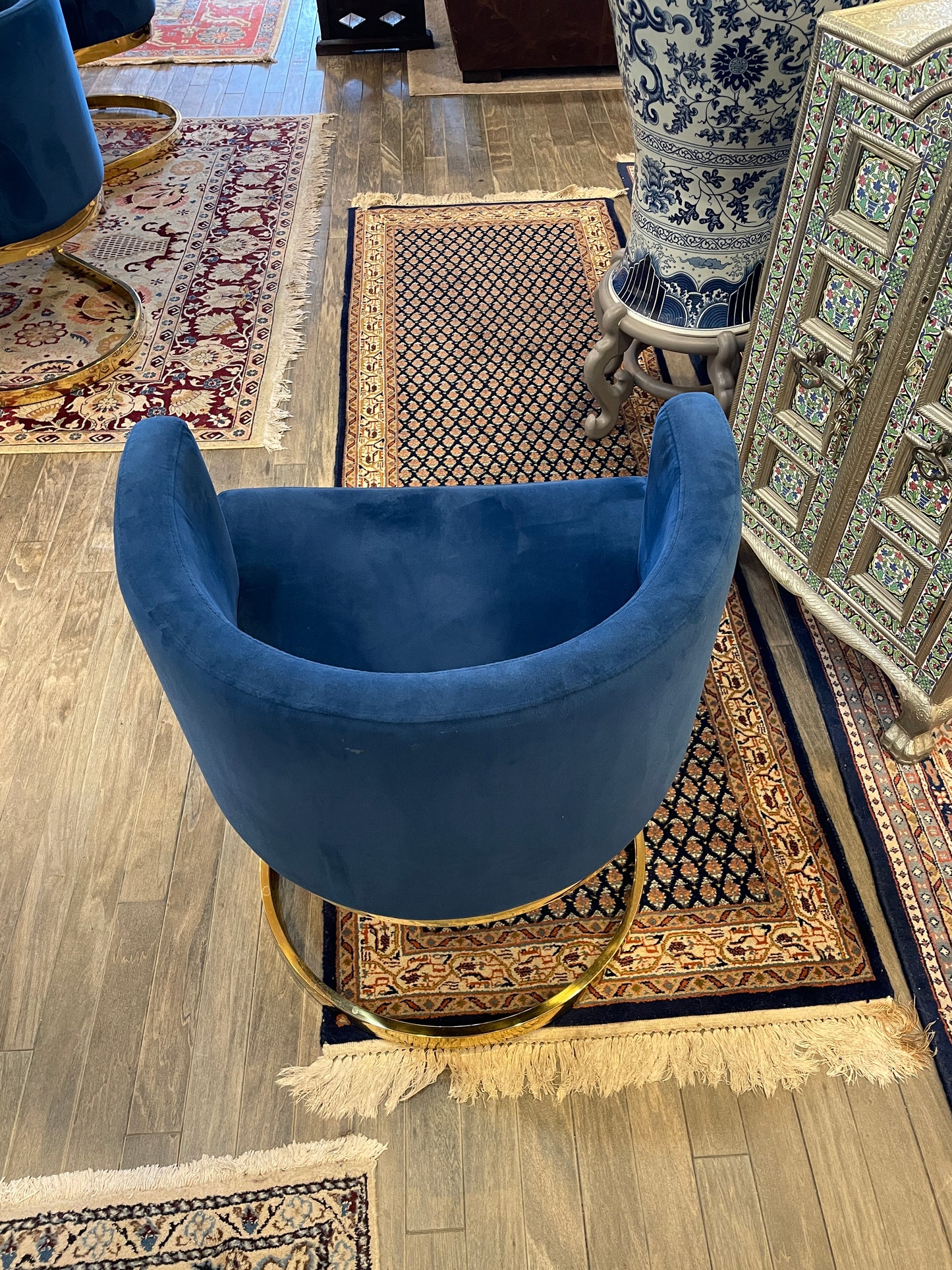 Blue Velvet and Chrome Chairs (Set of Four) (0EK002)