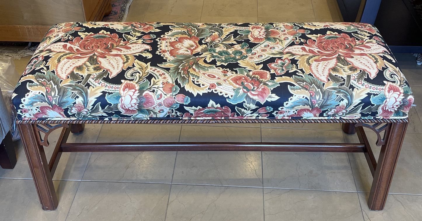 Hickory Chair Chippendale Bench (0DW018)