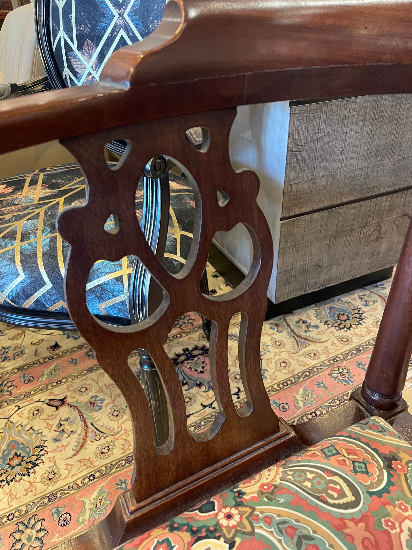 Richard Honquist Corner Chair (0DW017)