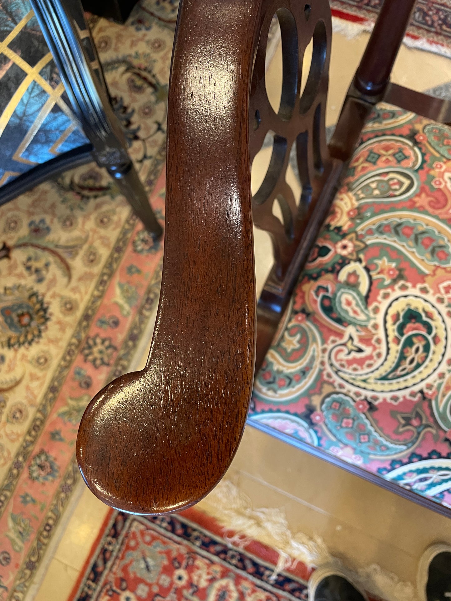 Richard Honquist Corner Chair (0DW017)