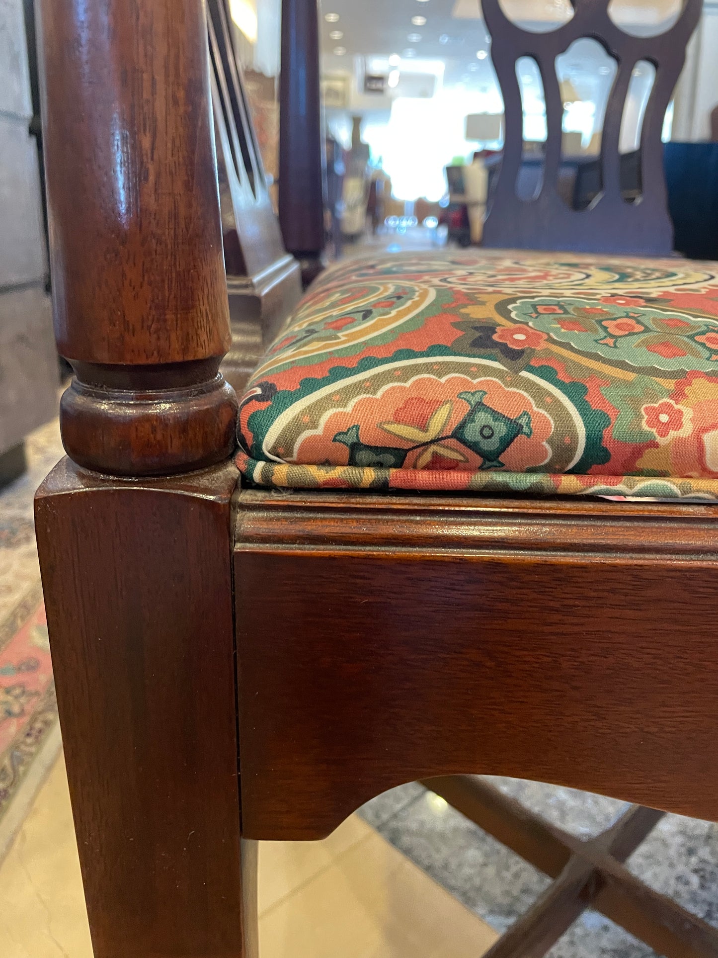 Richard Honquist Corner Chair (0DW017)