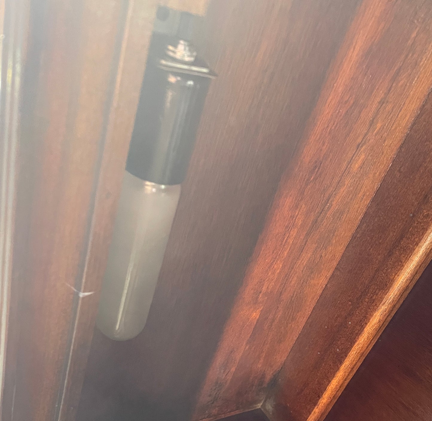 Henredon Mahogany China Cabinet (0D2001)
