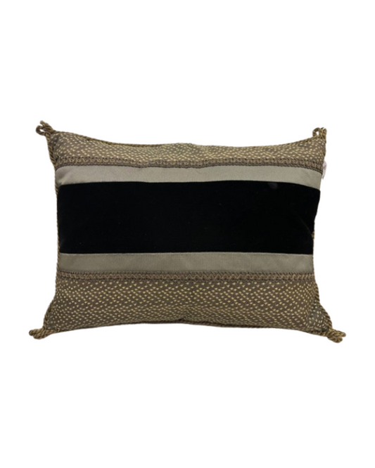 Pair of 19th Century Obi Silk Decorative Pillows (NSAPXA)