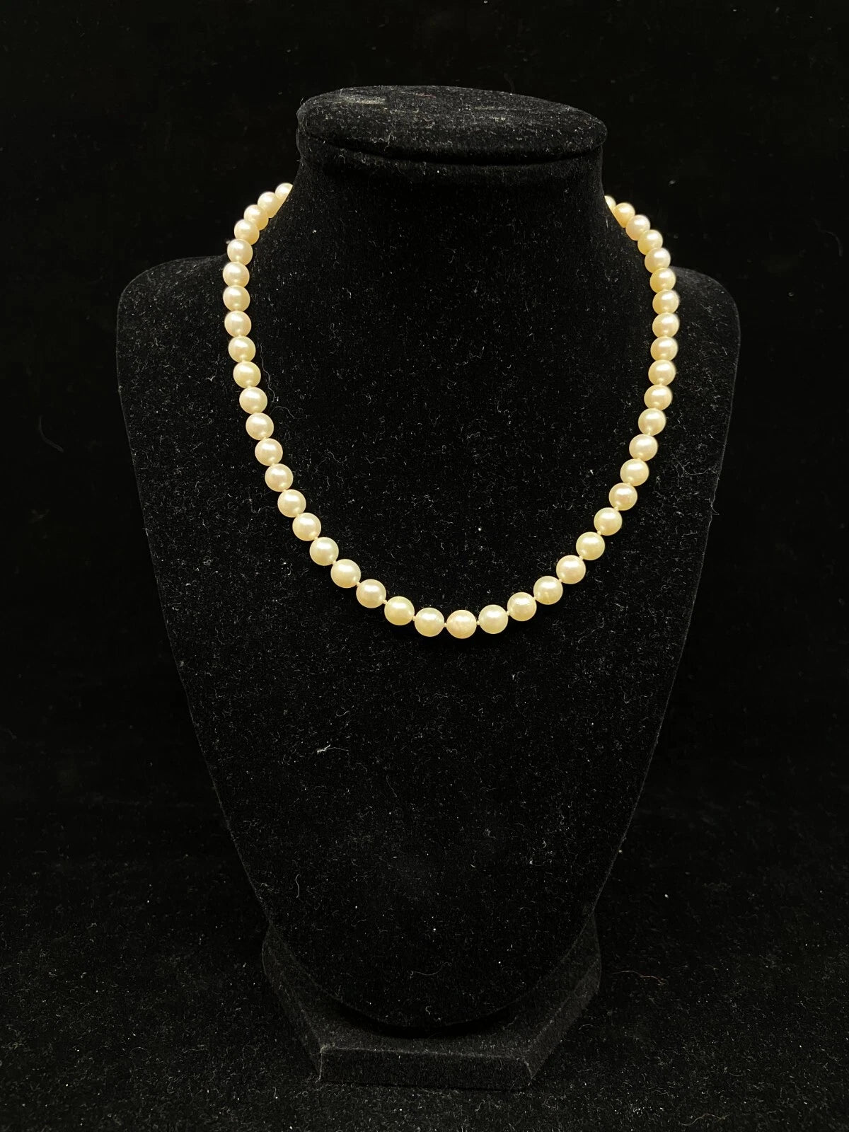 Simple Pearl Necklace (20797)