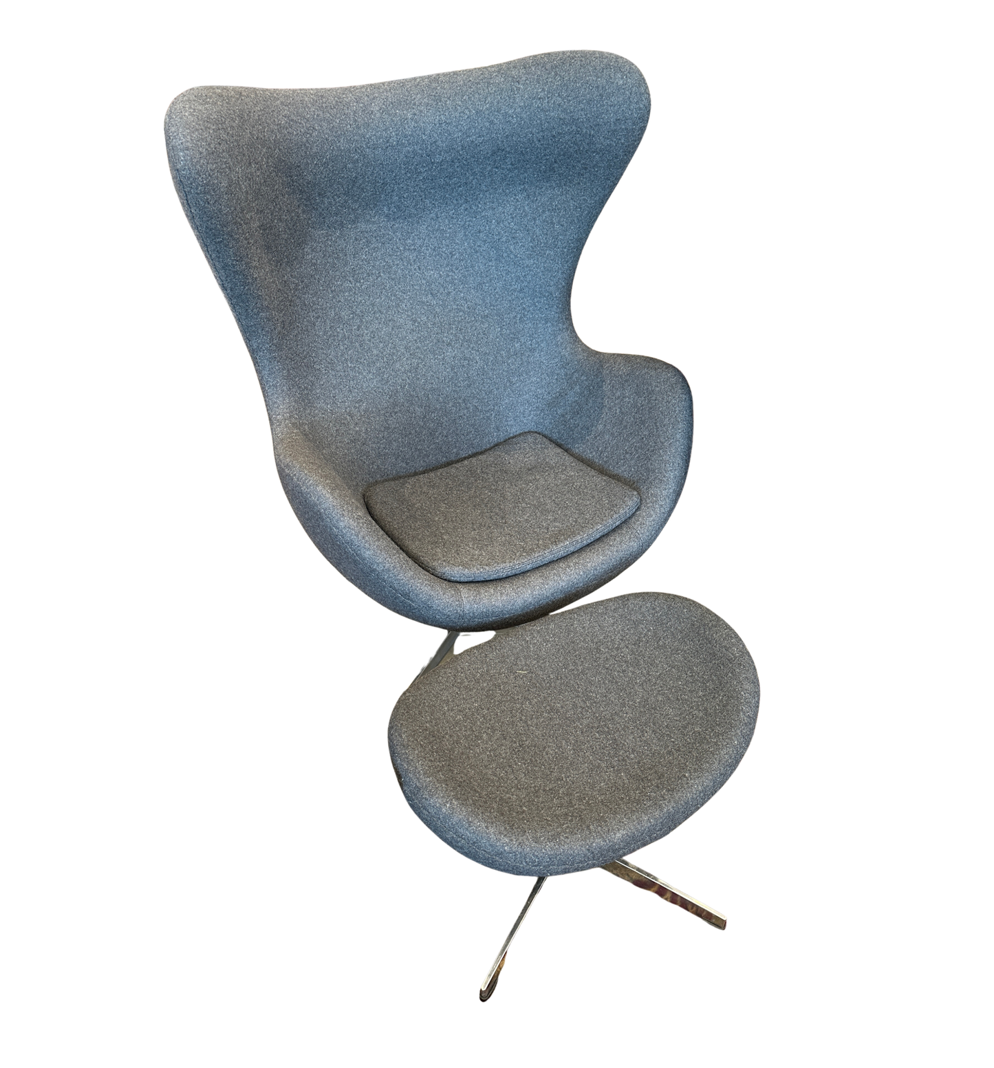 Egg Chair with Ottoman in Wool, after Fritz Hansen (0NT00C, 0NT00B) (Two Available)