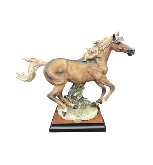 Giuseppe Armani Galloping Horse with box (01D00V)