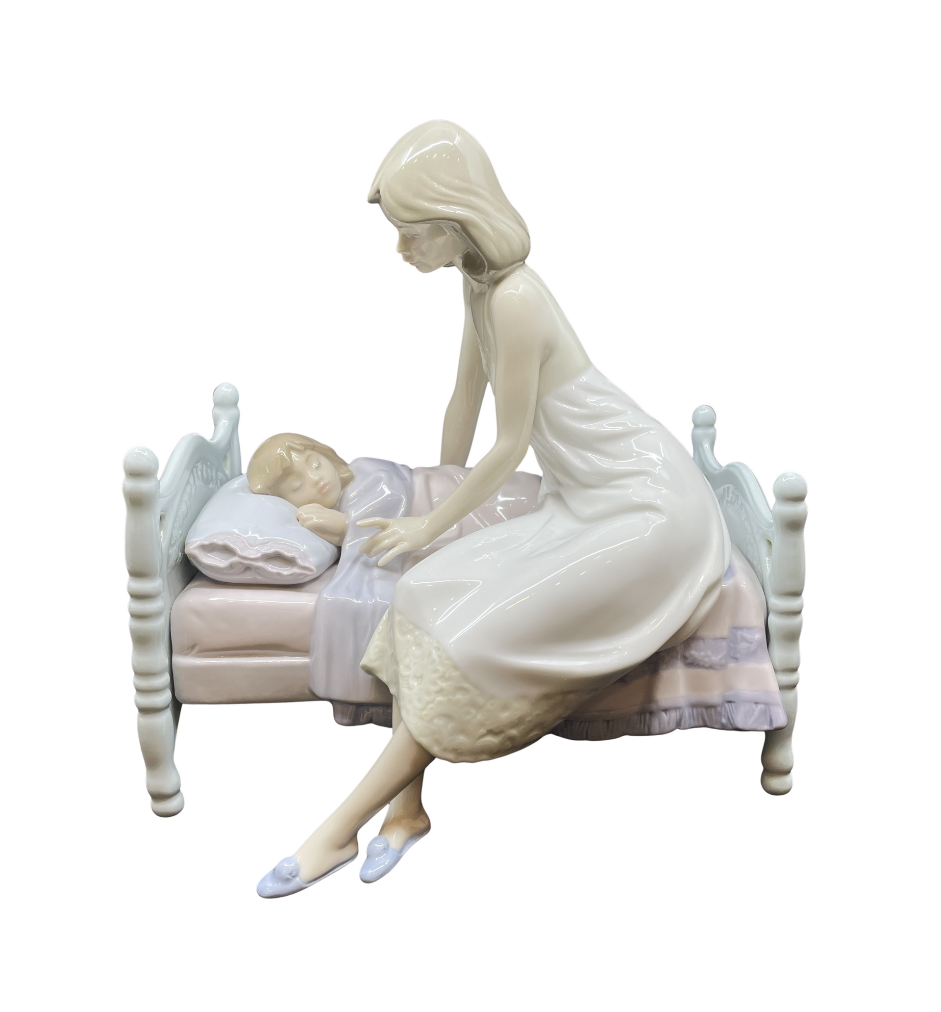 Lladro #5900 Sleep Tight (BOX) (08P00A) – The Perfect Thing