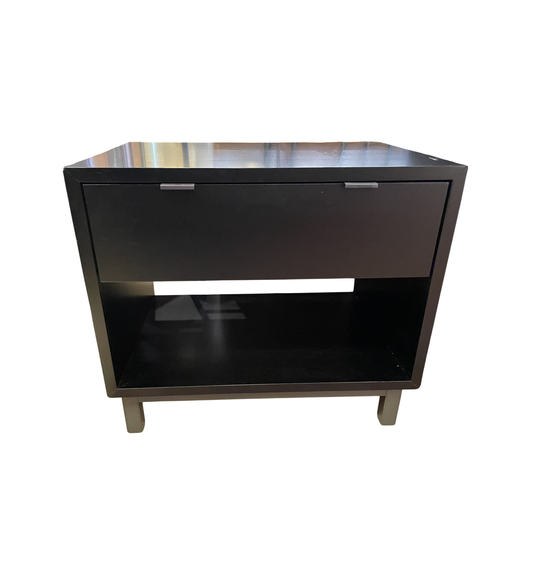 Room and Board One Drawer Nightstand (0OU00I)