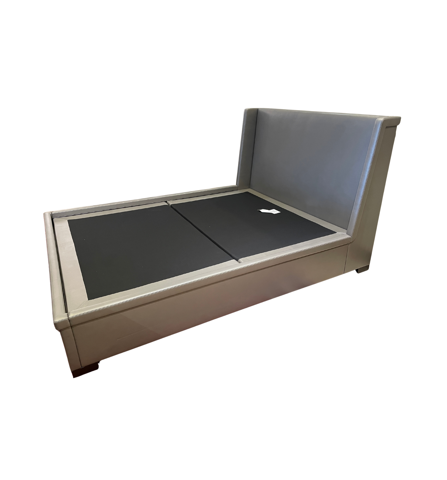 Anees "Hamilton" Leather Queen Platform Bed (05B005)