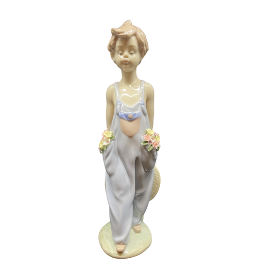 Lladro Pocket Full of Wishes #7650 with box (0IL00D)