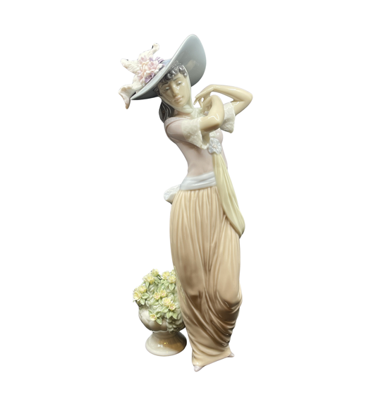 Lladro Paris in bloom (0IL004)