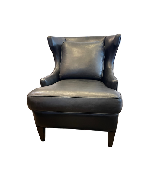 Hancock and Moore Black Leather Chair (01B019)