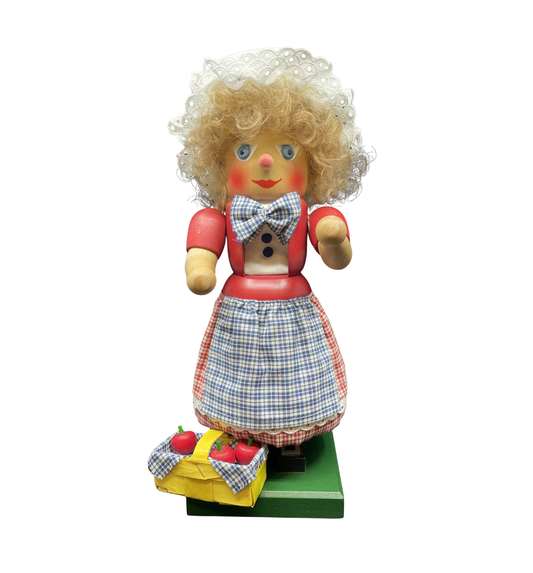 Christian Ulbricht Farmers Wife Nutcracker, 13" with box, SIGNED (0IR00M)