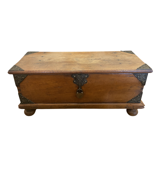 Antique Coffer with Metal Adornment, 18th Century (0KC002)