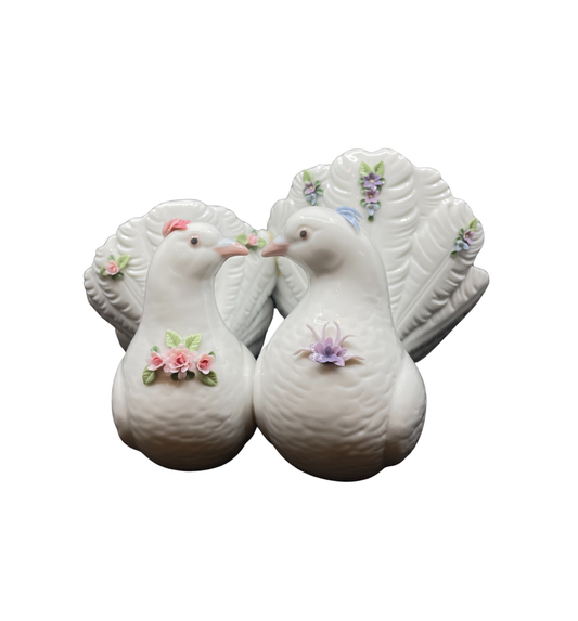 Lladro Doves with Flowers w box (0IL005)