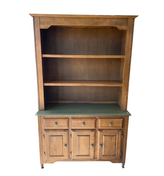 Canadel Kitchen Hutch, Dual Tone (0OK002)