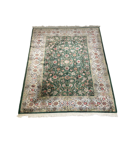 Hand Knotted Silk Green and Coral Rug (5'9x8'8) (0N5006)
