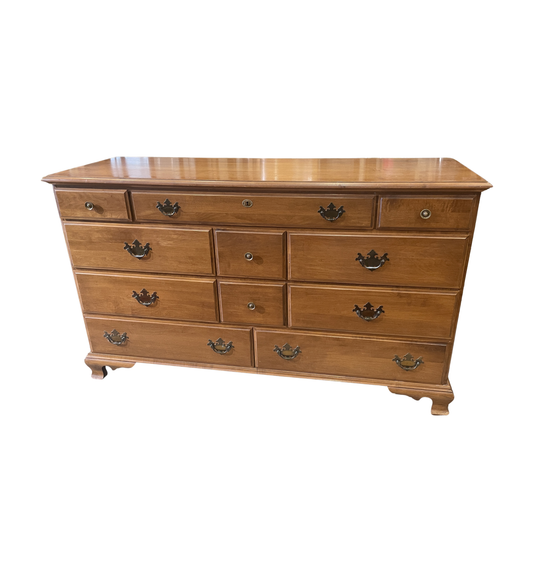 Sprague and Carleton Hard Rock Maple Dresser, Long AS IS (0M4004)