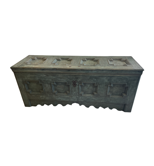 Antique Flemish Trunk, refinished (0JL02O)