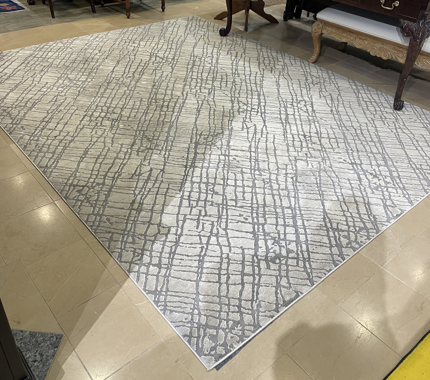 Surya Machine Made Rug (8x10) (09O005)