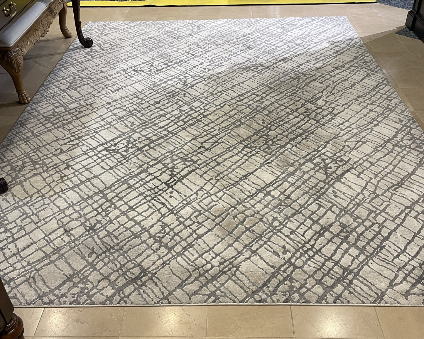 Surya Machine Made Rug (8x10) (09O005)