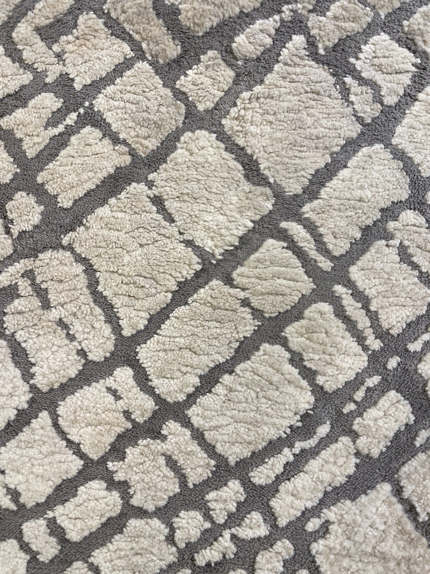 Surya Machine Made Rug (8x10) (09O005)