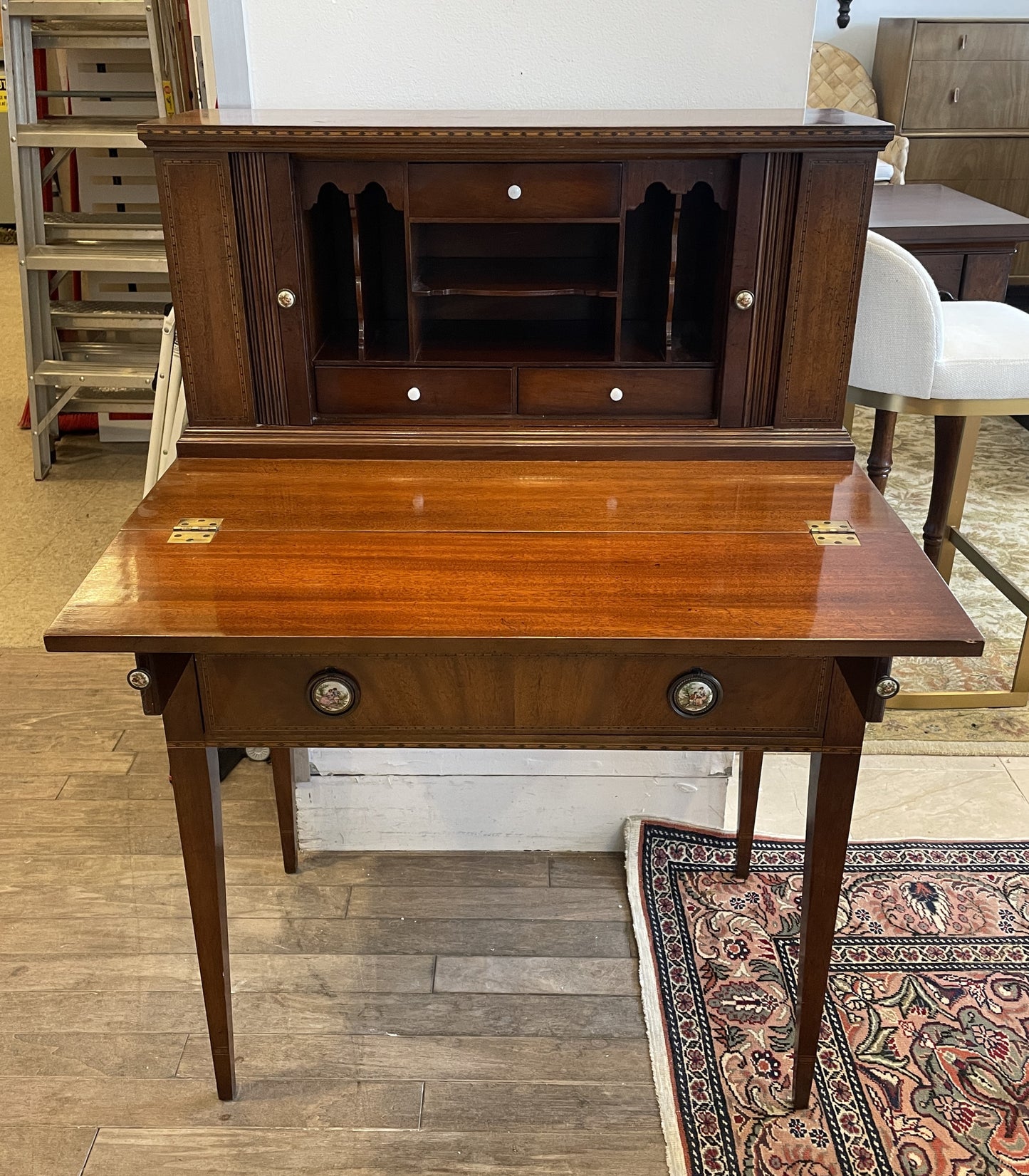 20th Century Mahogany Hepplewhite Ladies Writing Desk AS IS (0B0001)