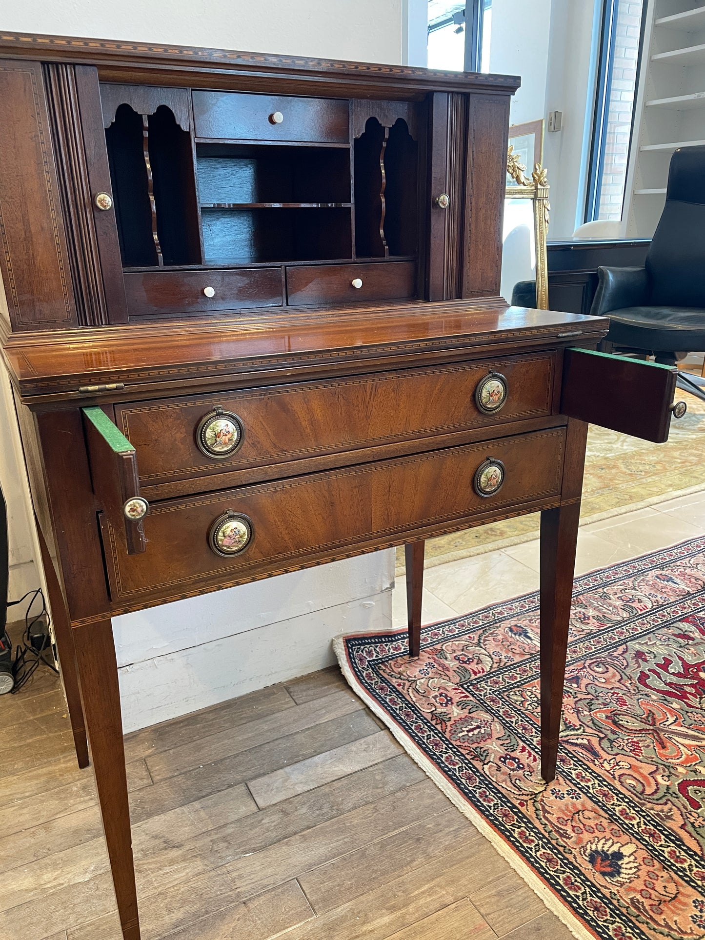 20th Century Mahogany Hepplewhite Ladies Writing Desk AS IS (0B0001)