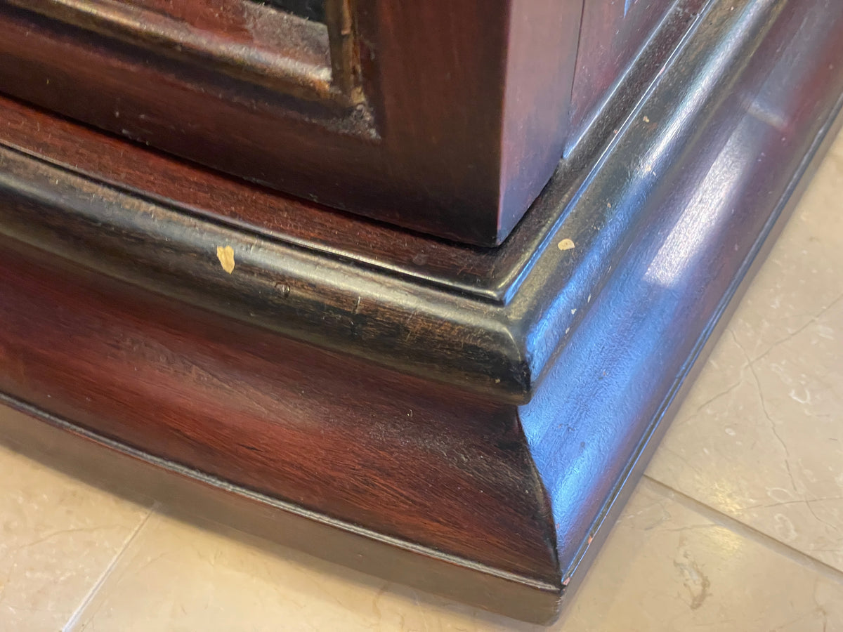 Two Door Curio Cabinet, narrow (0QP01M)