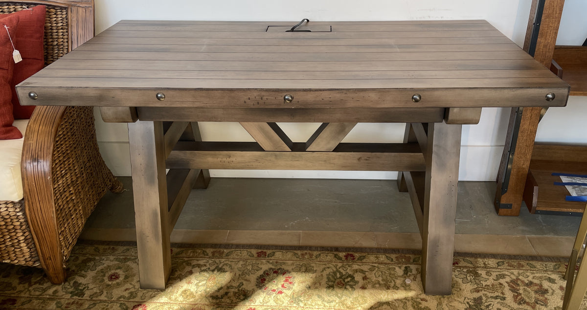 Parker House Lodge Desk (0NX00Q)