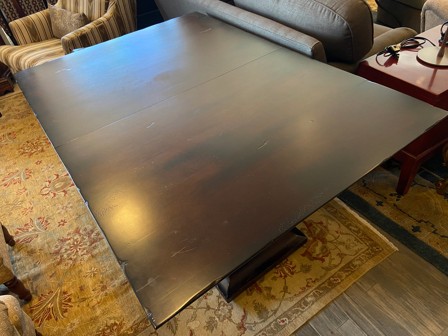 Rough Wood Pedistal Table (26109)